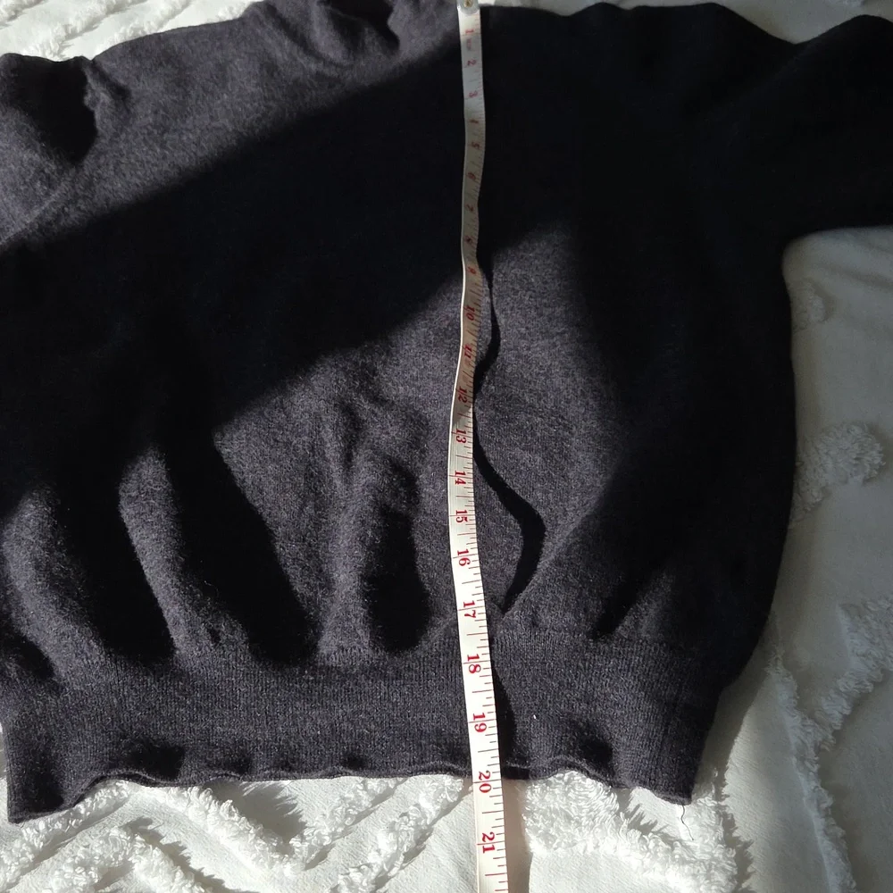 4/$20 Toscano Firenze Wool Sweater - Picture 5 of 6